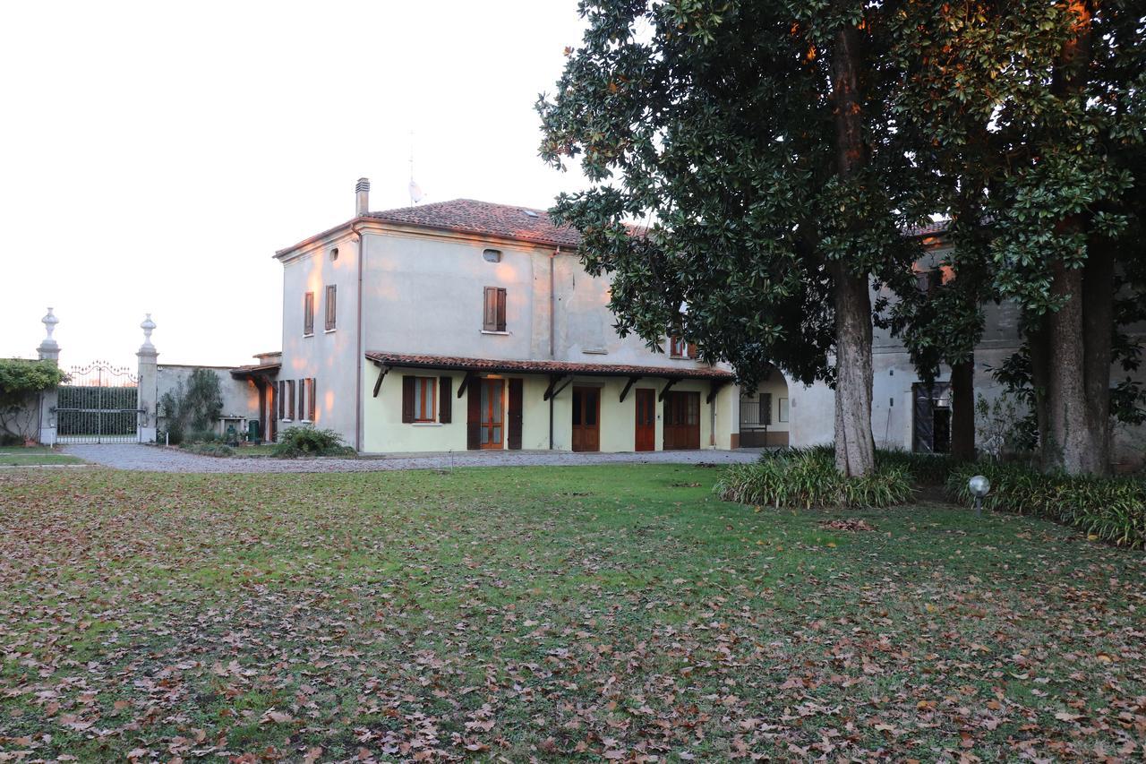 Le Magnolie Agriturismo Verolanuova Exterior photo