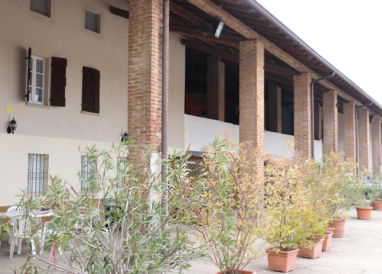 Le Magnolie Agriturismo Verolanuova Exterior photo